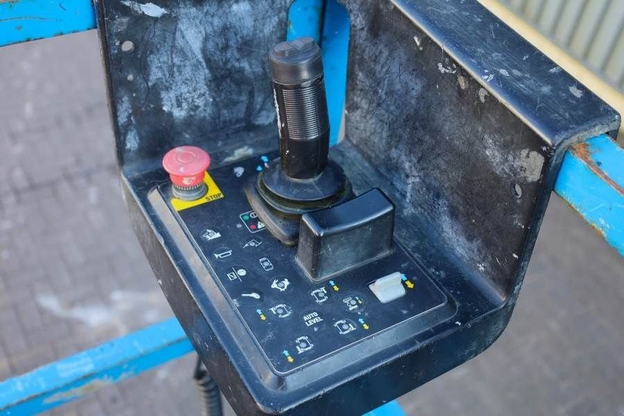 Teleskoparbeitsbühne типа Genie GS4390 Diesel, 4x4 Drive, 15m Working Height, 680k, Gebrauchtmaschine в Groenlo (Фотография 3)