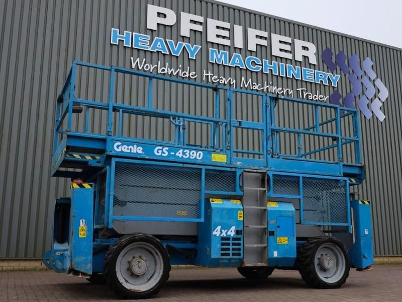 Teleskoparbeitsbühne van het type Genie GS4390 Diesel, 4x4 Drive, 15m Working Height, 680k, Gebrauchtmaschine in Groenlo (Foto 1)