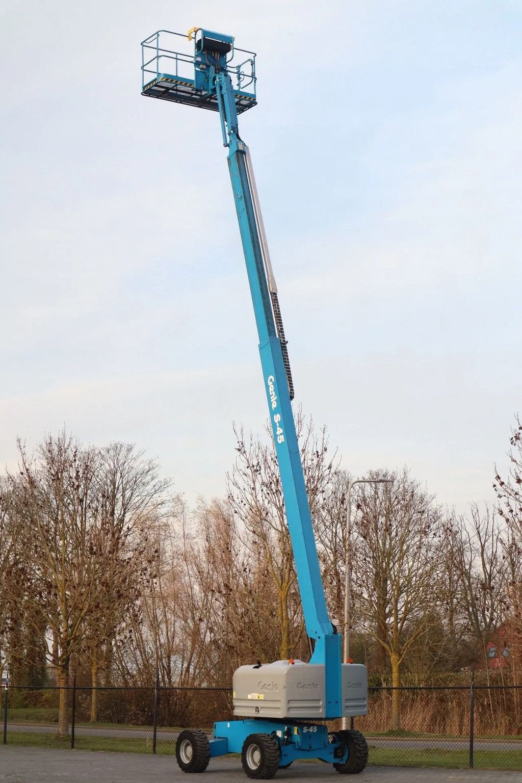 Teleskoparbeitsbühne van het type Genie S-45 15.7 METER 227 KG 3-M WARRANTY, Gebrauchtmaschine in Marknesse (Foto 10)