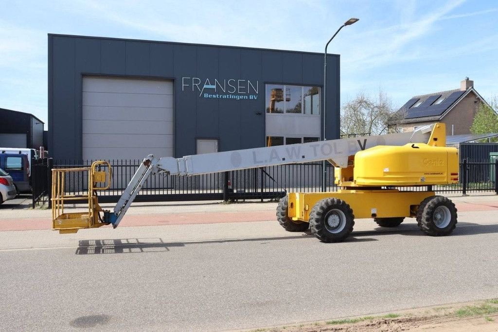 Teleskoparbeitsbühne des Typs Genie S-65, Gebrauchtmaschine in Antwerpen (Bild 1)