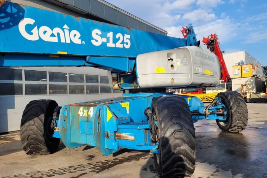 Teleskoparbeitsbühne типа Genie S125 As-Is, Diesel, 4x4x4 Drive, 40.1m Working Hei, Gebrauchtmaschine в Groenlo (Фотография 2)