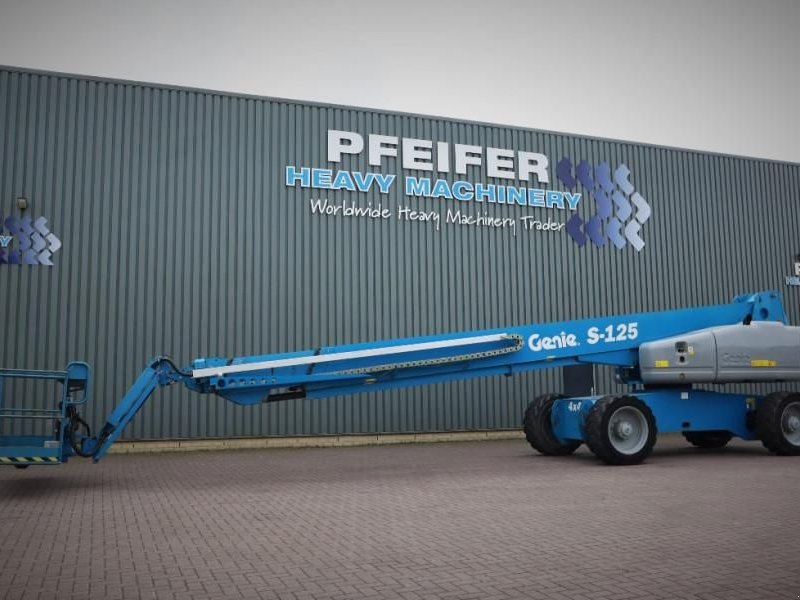 Teleskoparbeitsbühne от тип Genie S125 Diesel, 4x4x4 Drive, 40.1m Working Height, 24, Gebrauchtmaschine в Groenlo (Снимка 1)