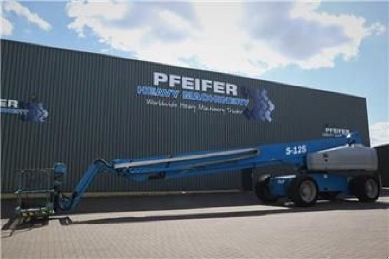 Teleskoparbeitsbühne Türe ait Genie S125 Valid inspection, *Guarantee! Diesel, 4x4x4 D, Gebrauchtmaschine içinde Groenlo (resim 1)