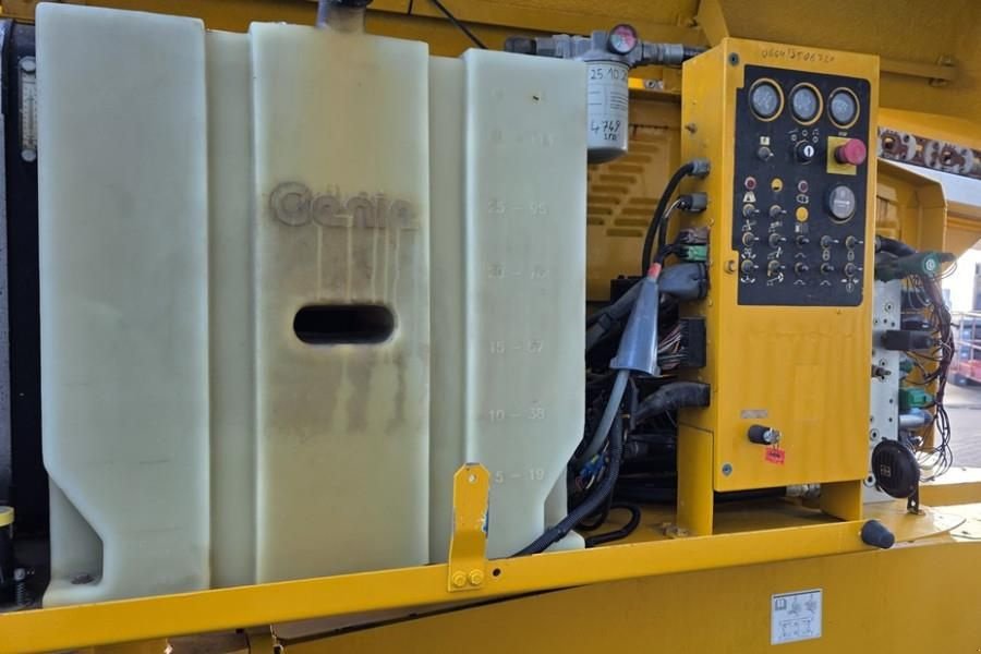 Teleskoparbeitsbühne типа Genie S85 As-Is, Diesel, 4x4 Drive, 27.7m Working Height, Gebrauchtmaschine в Groenlo (Фотография 10)