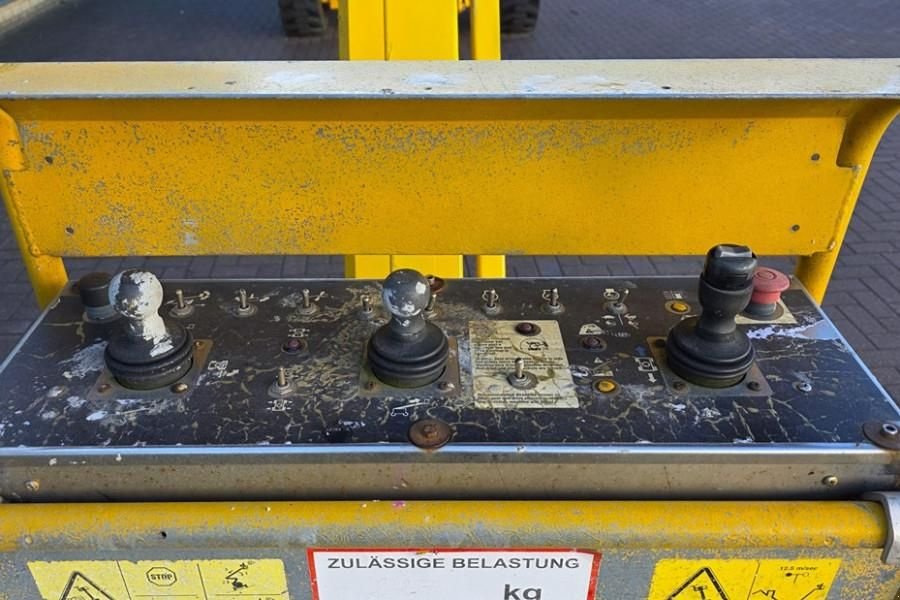 Teleskoparbeitsbühne типа Genie S85 As-Is, Diesel, 4x4 Drive, 27.7m Working Height, Gebrauchtmaschine в Groenlo (Фотография 4)