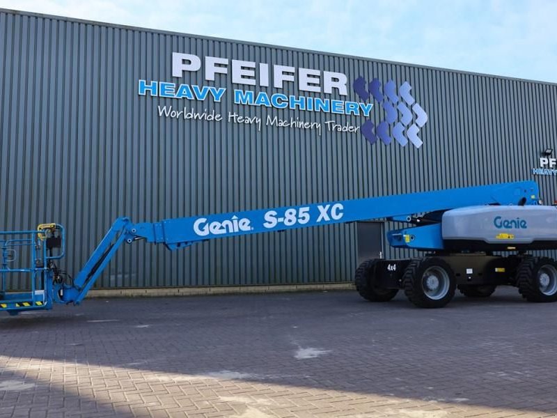 Teleskoparbeitsbühne of the type Genie S85XC Valid inspection, *Guarantee! Diesel, 4x4 Dr, Gebrauchtmaschine in Groenlo (Picture 1)