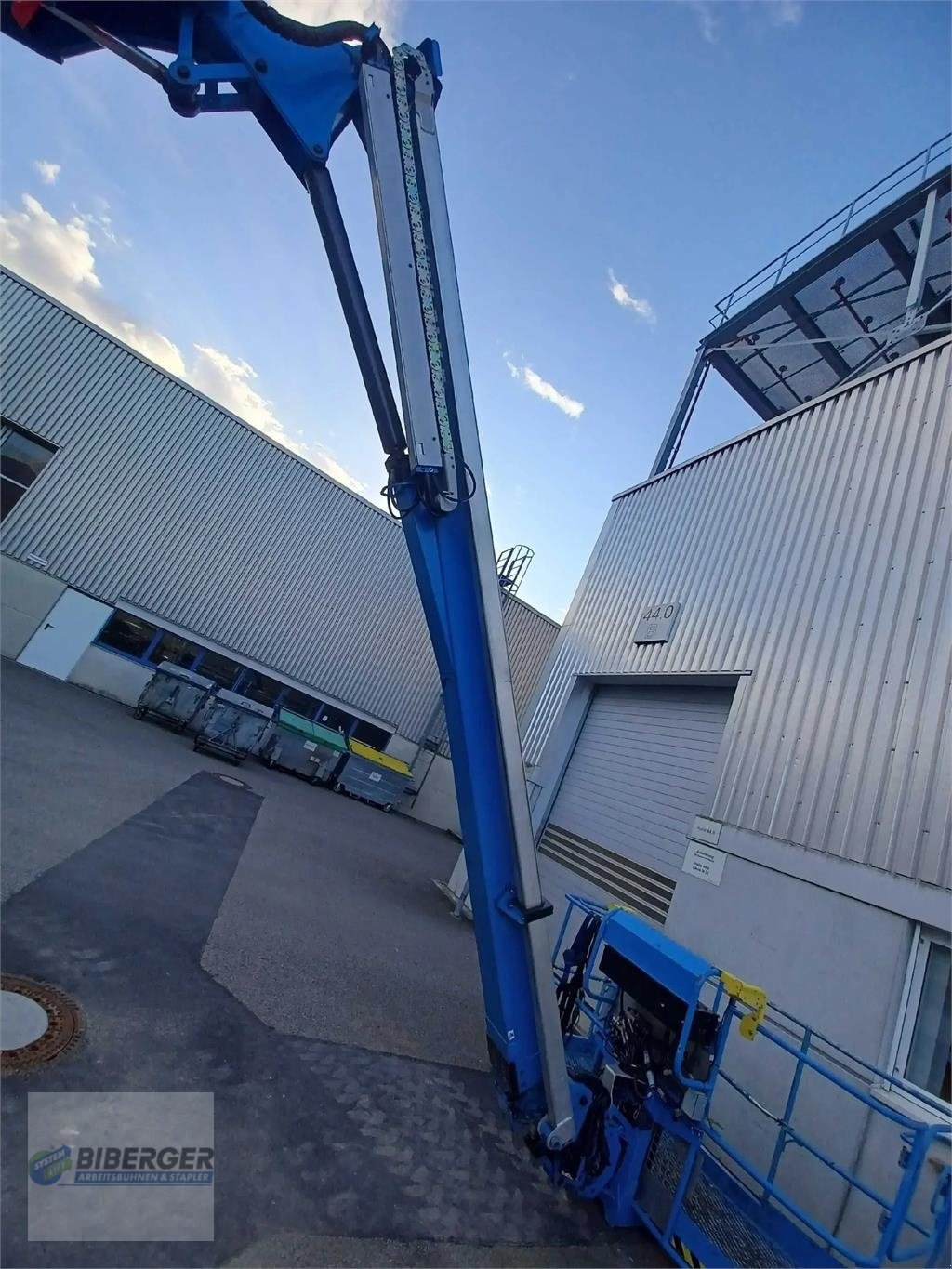 Teleskoparbeitsbühne типа Genie SX 135 XC, Gebrauchtmaschine в Schierling (Фотография 9)