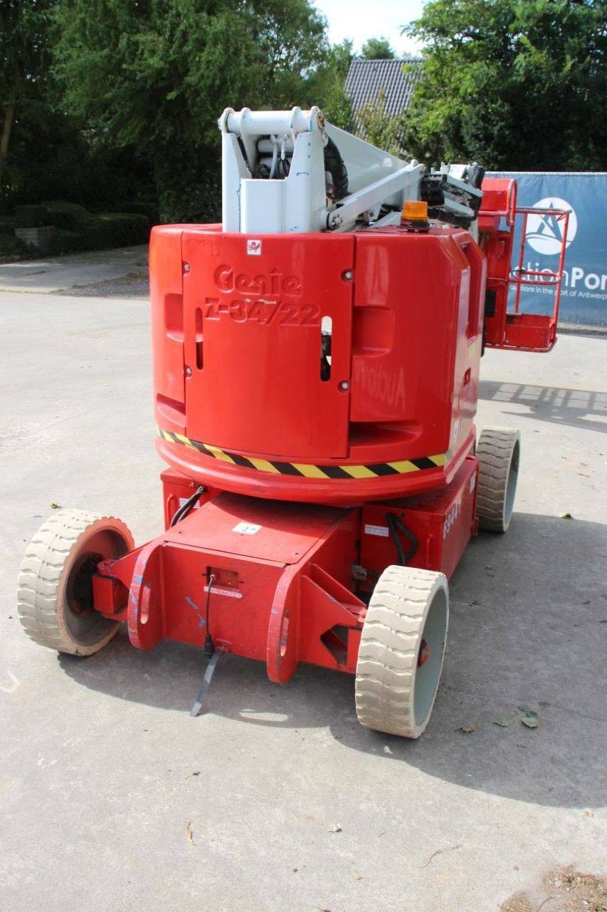 Teleskoparbeitsbühne типа Genie Z-34/22, Gebrauchtmaschine в Antwerpen (Фотография 5)