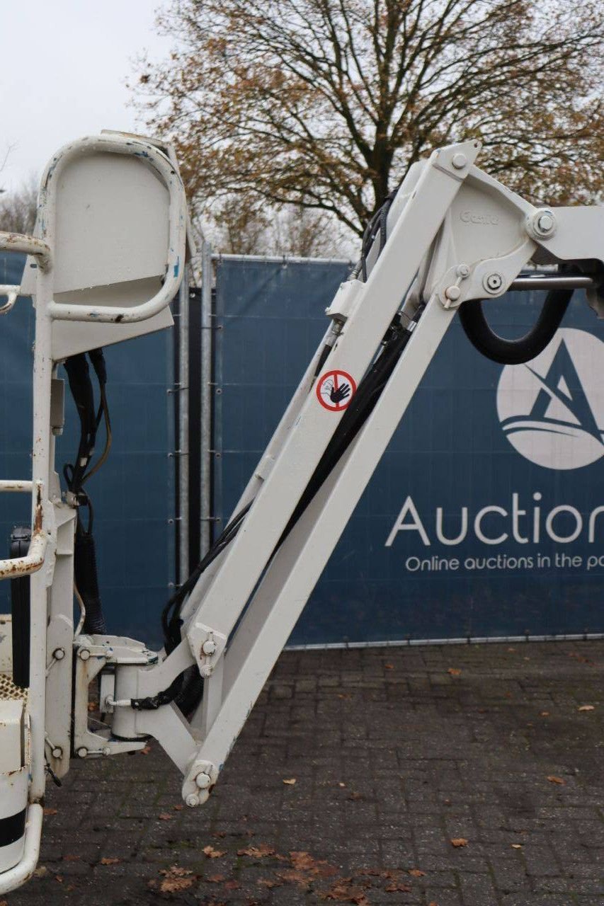 Teleskoparbeitsbühne typu Genie Z-34/22, Gebrauchtmaschine v Antwerpen (Obrázek 11)