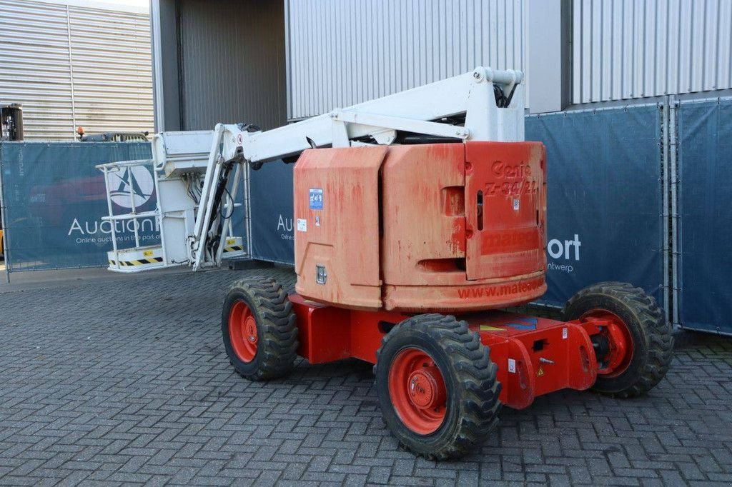 Teleskoparbeitsbühne typu Genie Z-34/22, Gebrauchtmaschine v Antwerpen (Obrázek 4)
