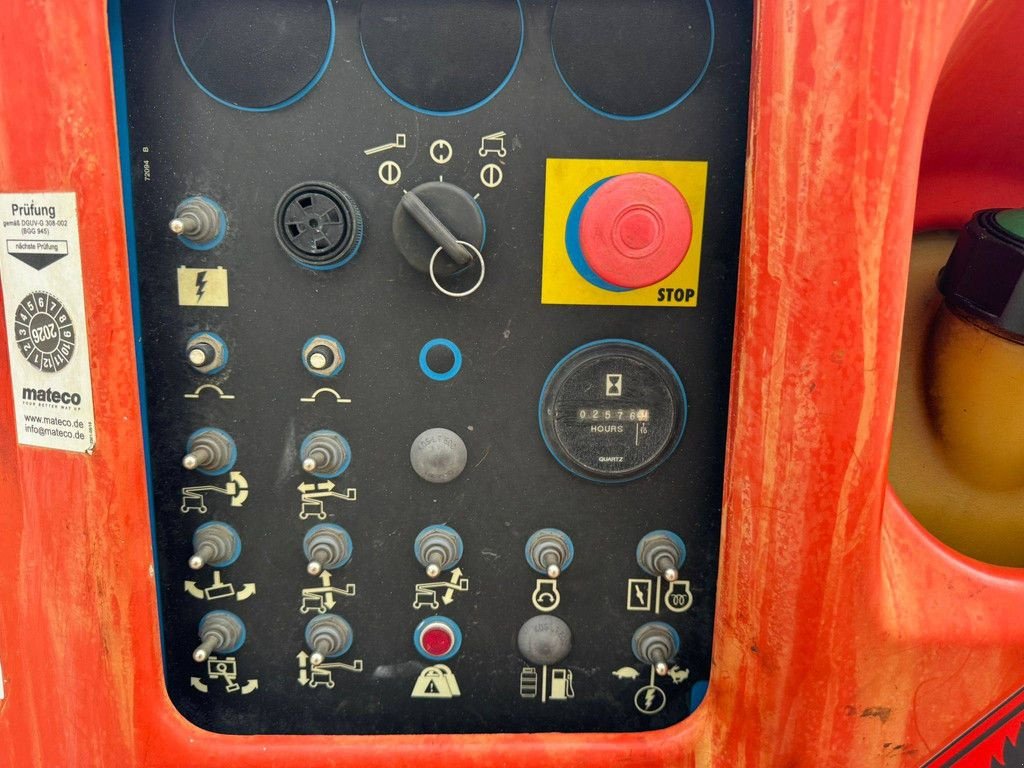 Teleskoparbeitsbühne del tipo Genie Z-34/22, Gebrauchtmaschine en Antwerpen (Imagen 9)