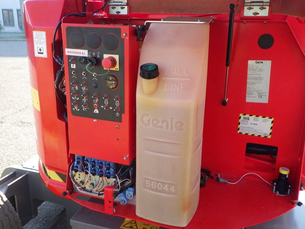 Teleskoparbeitsbühne typu Genie Z-34/22BE, Gebrauchtmaschine v Antwerpen (Obrázek 9)