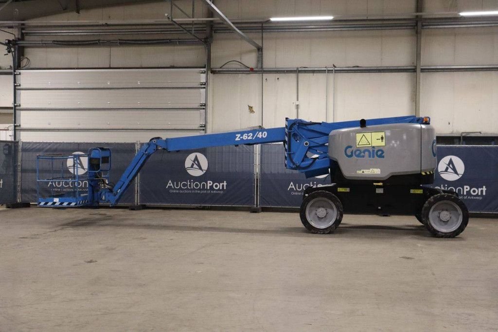 Teleskoparbeitsbühne typu Genie Z-62/40, Gebrauchtmaschine v Antwerpen (Obrázek 3)
