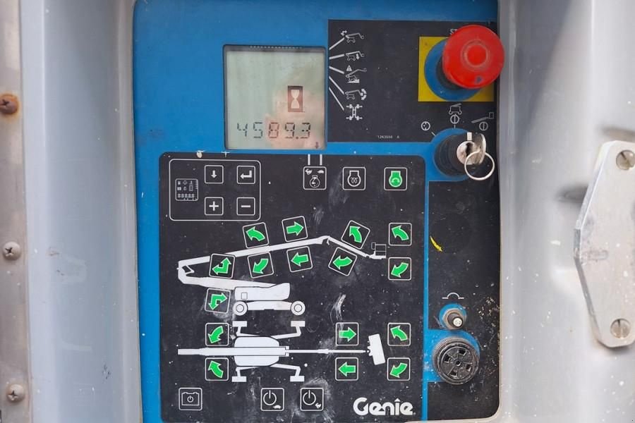 Teleskoparbeitsbühne типа Genie Z135/70 Diesel, 4x4x4 Drive, 43m Lifting Height, 2, Gebrauchtmaschine в Groenlo (Фотография 4)