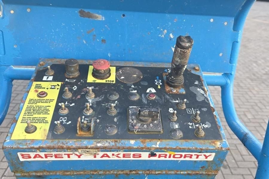 Teleskoparbeitsbühne du type Genie Z34/22 As-Is, Diesel, 4x4 Drive, 12.6m Working Hei, Gebrauchtmaschine en Groenlo (Photo 4)