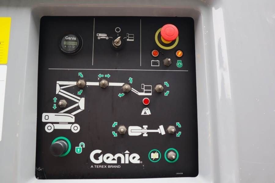 Teleskoparbeitsbühne του τύπου Genie Z60/37FE Valid Inspection, *Guarantee! Hybrid, 4x4, Gebrauchtmaschine σε Groenlo (Φωτογραφία 4)