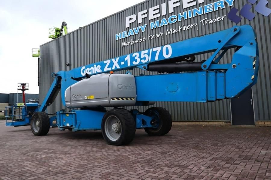 Teleskoparbeitsbühne tip Genie ZX135/70 Diesel, 4x4x4 Drive, 43m Lifting Height,, Gebrauchtmaschine in Groenlo (Poză 10)