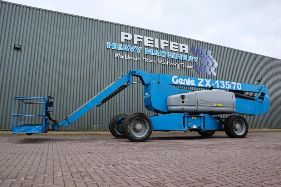 Teleskoparbeitsbühne tip Genie ZX135/70 Diesel, 4x4x4 Drive, 43m Lifting Height,, Gebrauchtmaschine in Groenlo (Poză 1)