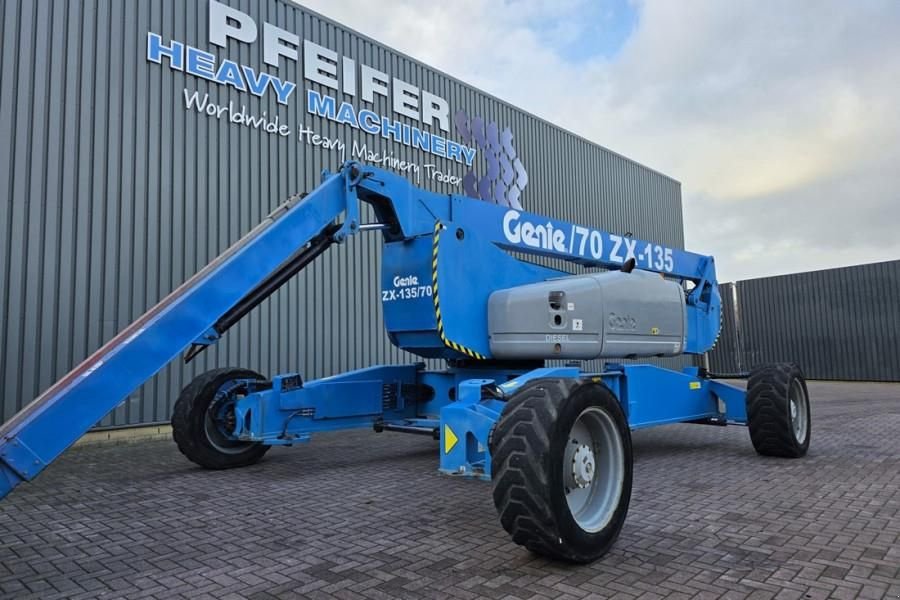 Teleskoparbeitsbühne des Typs Genie ZX135/70 Diesel, 4x4x4 Drive, 43m Lifting Height,, Gebrauchtmaschine in Groenlo (Bild 2)