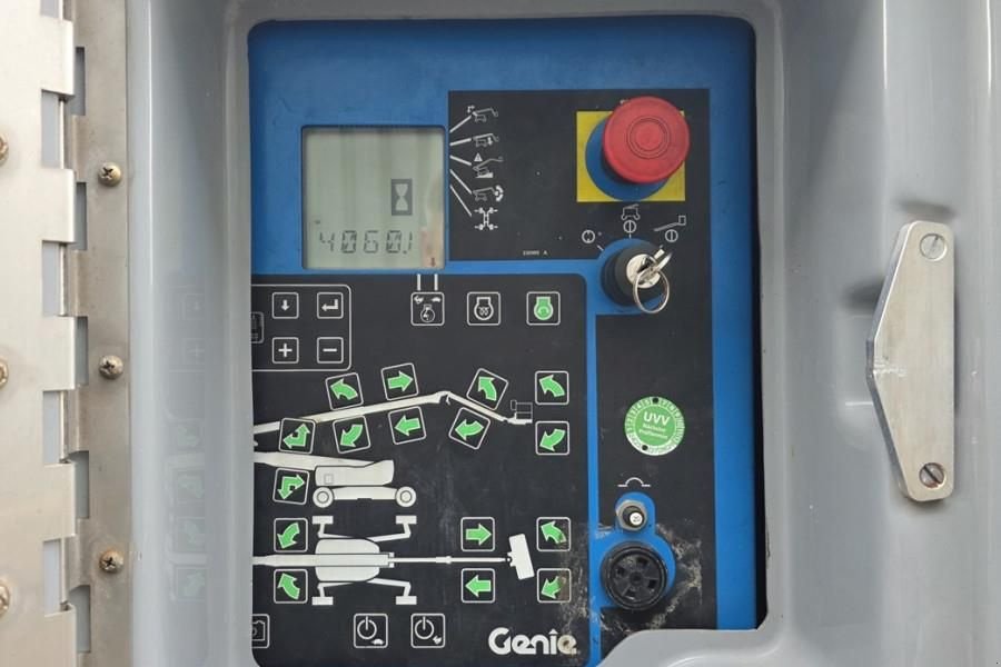 Teleskoparbeitsbühne типа Genie ZX135/70 Diesel, 4x4x4 Drive, 43m Lifting Height,, Gebrauchtmaschine в Groenlo (Фотография 5)