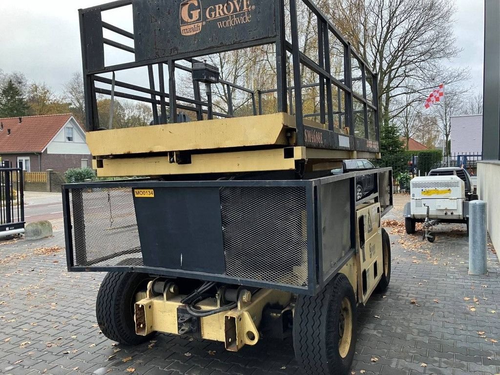 Teleskoparbeitsbühne typu Grove SM4688E, Gebrauchtmaschine w Antwerpen (Zdjęcie 4)