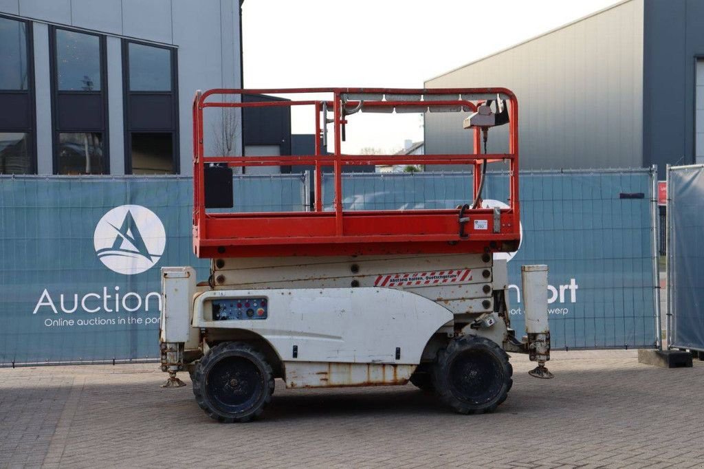 Teleskoparbeitsbühne typu Haulotte Ciseaux Compact 12DX, Gebrauchtmaschine v Antwerpen (Obrázok 1)