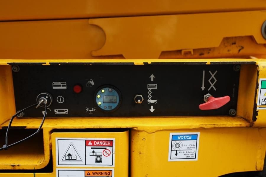 Teleskoparbeitsbühne типа Haulotte Compact 10 Electric, 10.2m Working Height, 450kg C, Gebrauchtmaschine в Groenlo (Фотография 10)