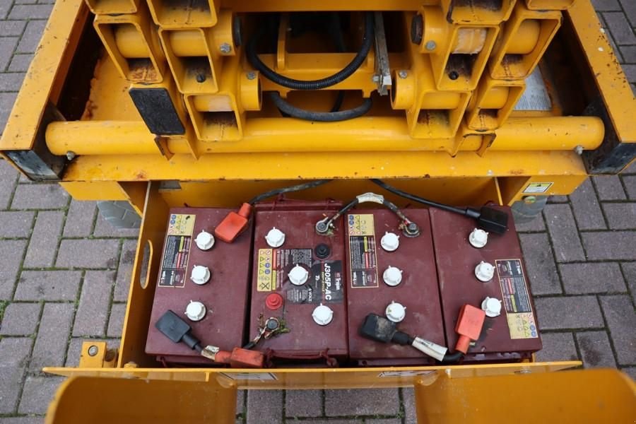 Teleskoparbeitsbühne of the type Haulotte Compact 10 Electric, 10m Working Height, 450kg Cap, Gebrauchtmaschine in Groenlo (Picture 4)