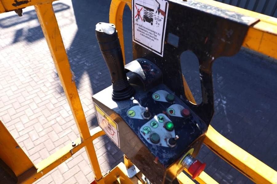 Teleskoparbeitsbühne des Typs Haulotte Compact 10 Electric, 10m Working Height, 450kg Cap, Gebrauchtmaschine in Groenlo (Bild 5)