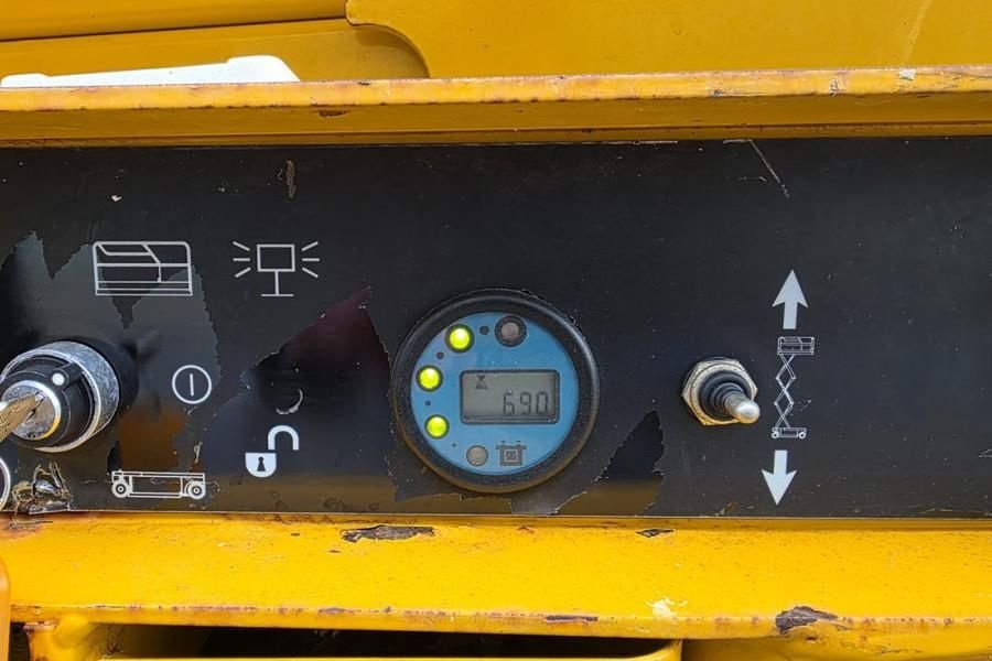 Teleskoparbeitsbühne tip Haulotte Compact 10 Electric, 10m Working Height, 450kg Cap, Gebrauchtmaschine in Groenlo (Poză 11)