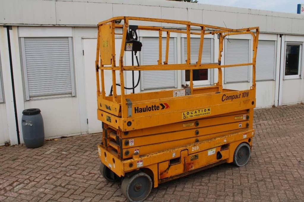 Teleskoparbeitsbühne типа Haulotte Compact 10 N, Gebrauchtmaschine в Rucphen (Фотография 3)