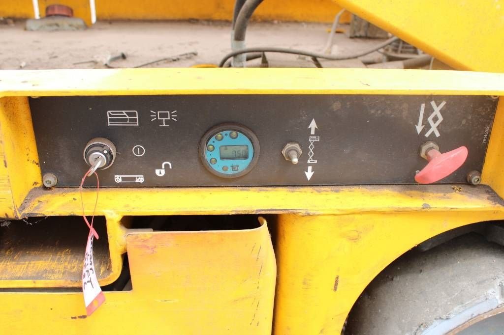 Teleskoparbeitsbühne типа Haulotte Compact 10 N, Gebrauchtmaschine в Rucphen (Фотография 8)