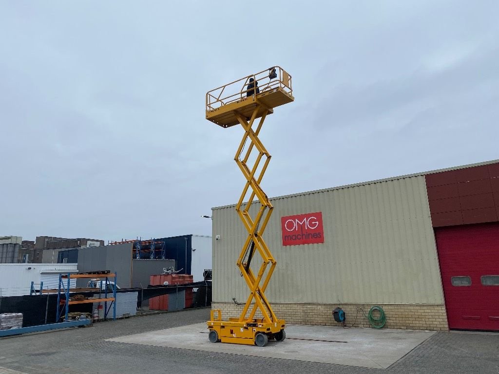 Teleskoparbeitsbühne типа Haulotte Compact 10, Schaar hoogwerker, 10 meter, Gebrauchtmaschine в Heijen (Фотография 11)