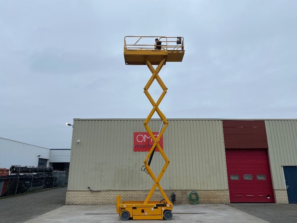 Teleskoparbeitsbühne типа Haulotte Compact 10, Schaar hoogwerker, 10 meter, Gebrauchtmaschine в Heijen (Фотография 10)