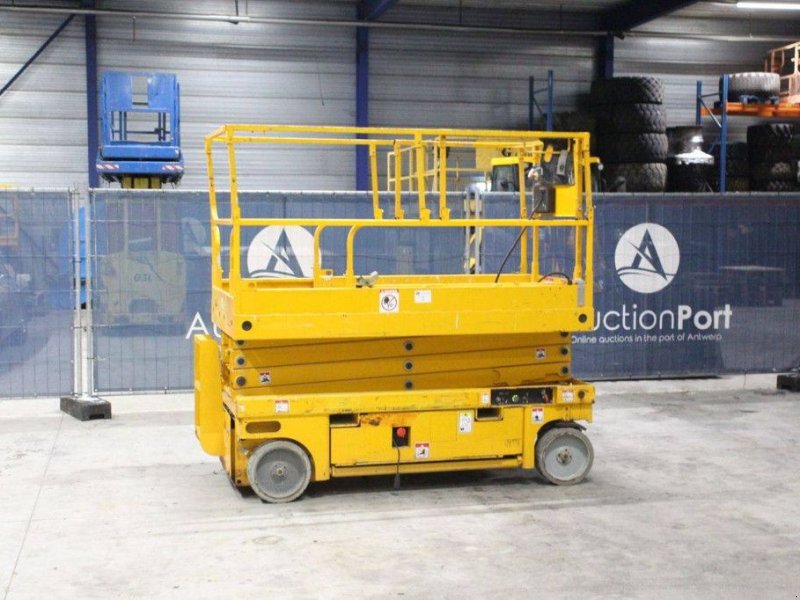 Teleskoparbeitsbühne of the type Haulotte Compact 10, Gebrauchtmaschine in Antwerpen (Picture 1)