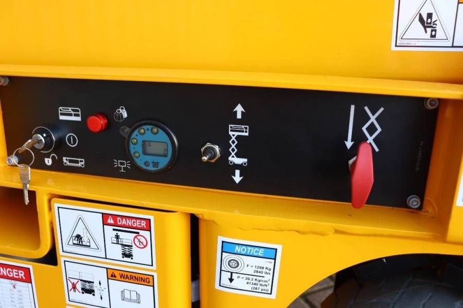 Teleskoparbeitsbühne типа Haulotte Compact 10N Valid Iinspection, *Guarantee! 10m Wor, Gebrauchtmaschine в Groenlo (Фотография 8)