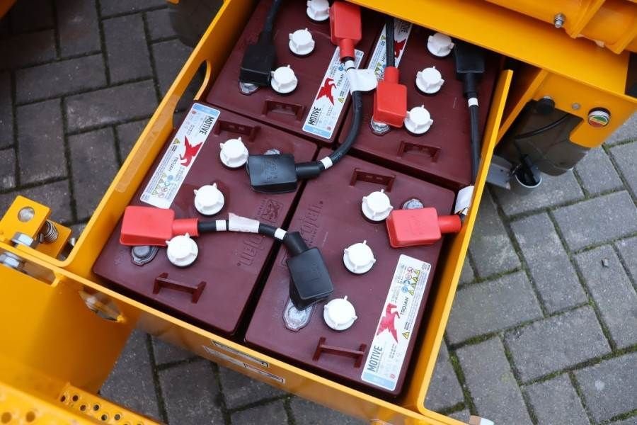 Teleskoparbeitsbühne типа Haulotte Compact 10N Valid Iinspection, *Guarantee! 10m Wor, Gebrauchtmaschine в Groenlo (Фотография 5)