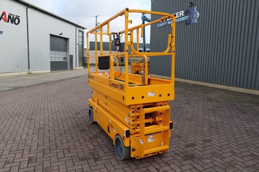 Teleskoparbeitsbühne типа Haulotte Compact 10N Valid Inspection, *Guarantee! 10m Work, Gebrauchtmaschine в Groenlo (Фотография 10)