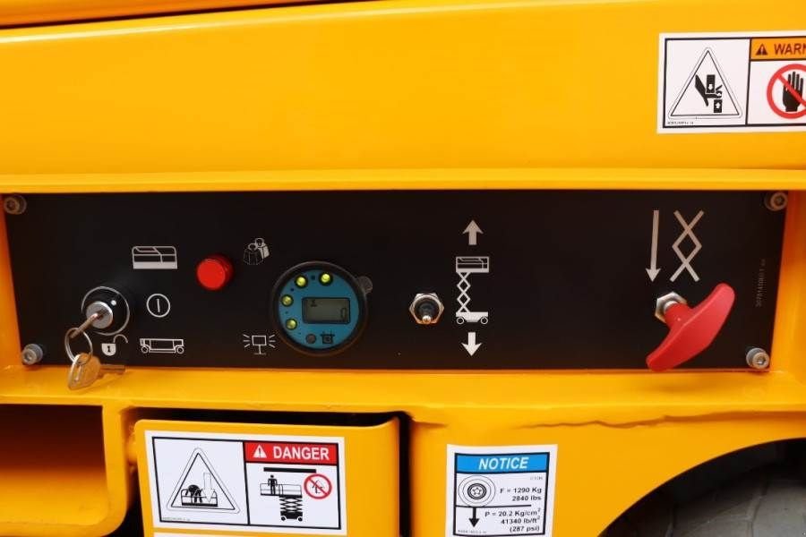 Teleskoparbeitsbühne типа Haulotte Compact 10N Valid Inspection, *Guarantee! 10m Work, Gebrauchtmaschine в Groenlo (Фотография 3)