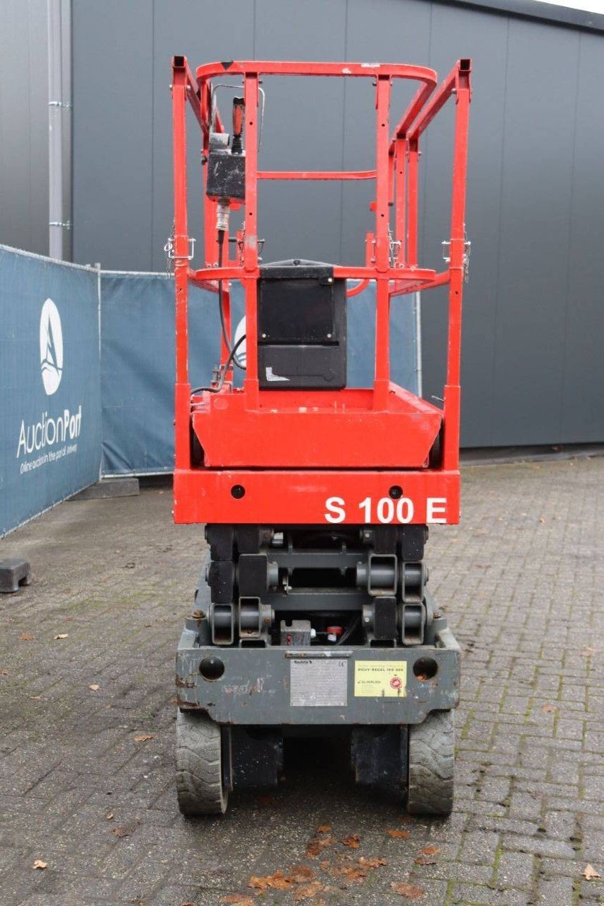 Teleskoparbeitsbühne типа Haulotte Compact 10N, Gebrauchtmaschine в Antwerpen (Фотография 9)