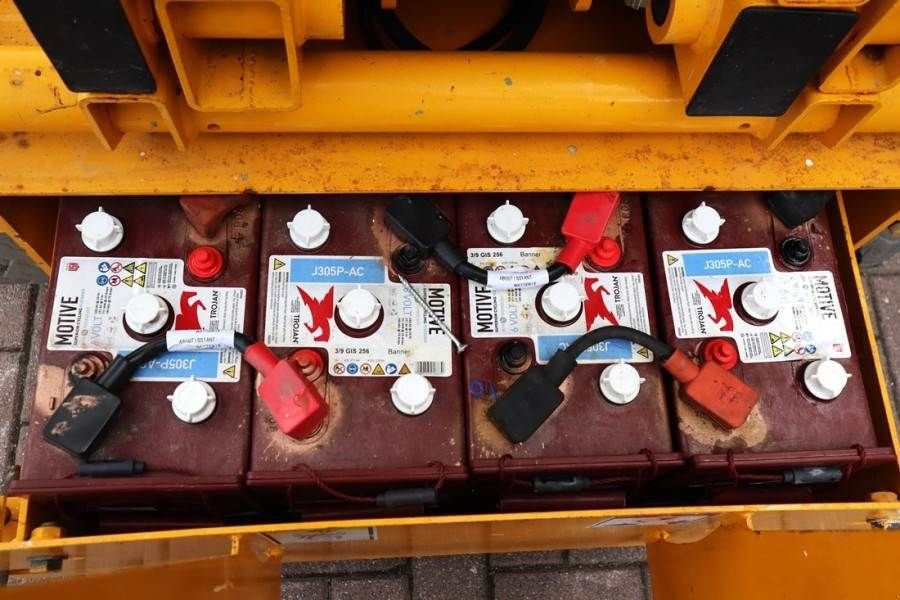 Teleskoparbeitsbühne tip Haulotte Compact 12 Electric, 12m Working Height, 300kg Cap, Gebrauchtmaschine in Groenlo (Poză 5)