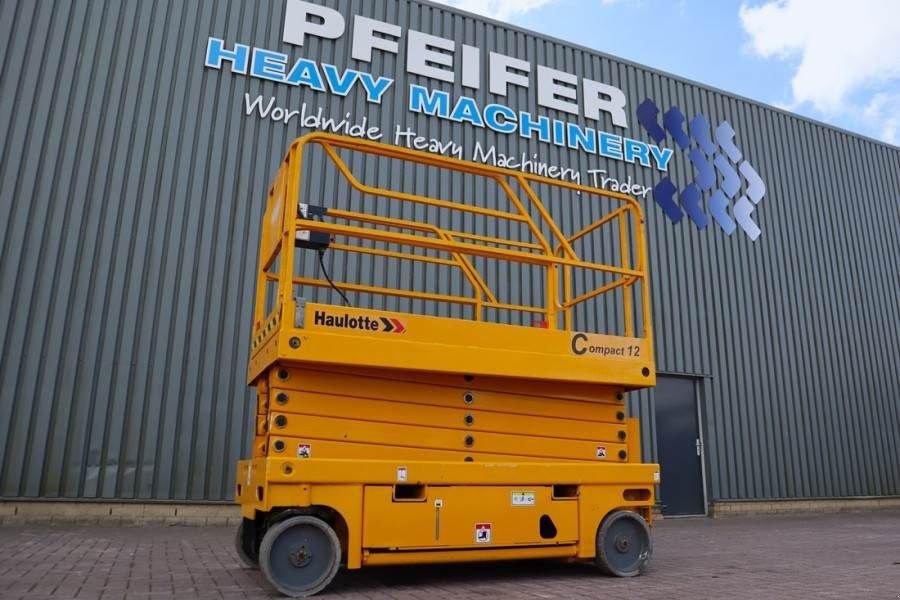 Teleskoparbeitsbühne tip Haulotte Compact 12 Electric, 12m Working Height, 300kg Cap, Gebrauchtmaschine in Groenlo (Poză 1)