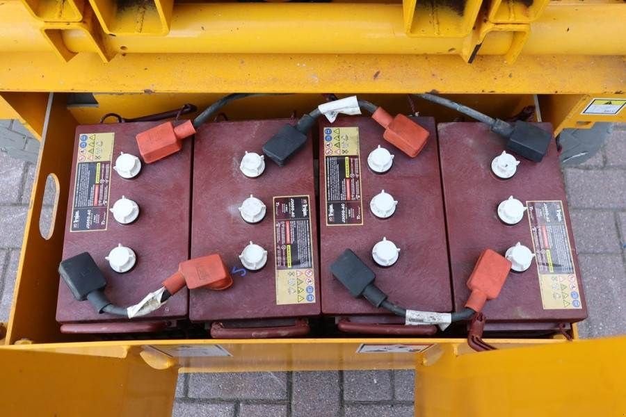 Teleskoparbeitsbühne tip Haulotte Compact 12 Electric, 12m Working Height, 300kg Cap, Gebrauchtmaschine in Groenlo (Poză 11)