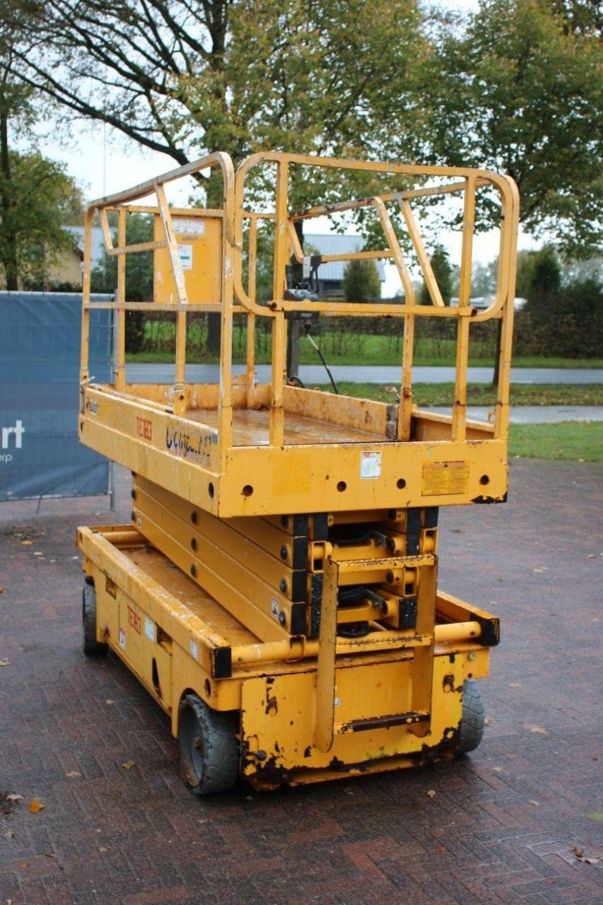 Teleskoparbeitsbühne del tipo Haulotte Compact 12, Gebrauchtmaschine In Antwerpen (Immagine 7)