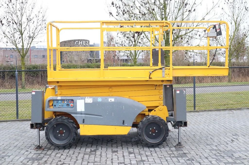 Teleskoparbeitsbühne от тип Haulotte COMPACT 12DX 12 METER 450 KG OUTRIGGERS, Gebrauchtmaschine в Marknesse (Снимка 4)