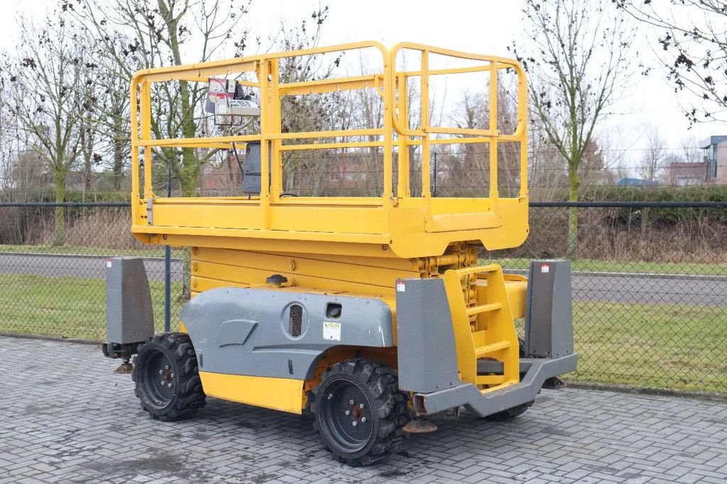 Teleskoparbeitsbühne от тип Haulotte COMPACT 12DX 12 METER 450 KG OUTRIGGERS, Gebrauchtmaschine в Marknesse (Снимка 2)