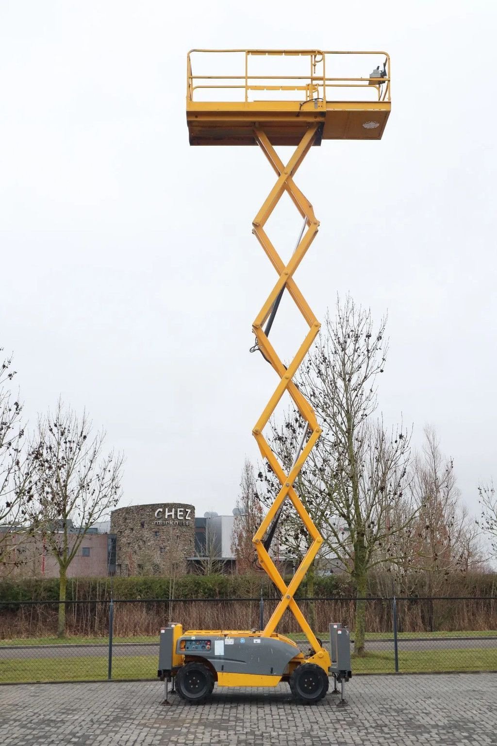 Teleskoparbeitsbühne от тип Haulotte COMPACT 12DX 12 METER 450 KG OUTRIGGERS, Gebrauchtmaschine в Marknesse (Снимка 10)