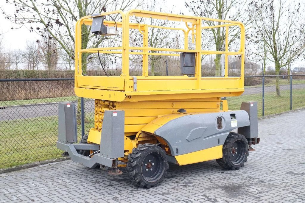 Teleskoparbeitsbühne от тип Haulotte COMPACT 12DX 12 METER 450 KG OUTRIGGERS, Gebrauchtmaschine в Marknesse (Снимка 3)