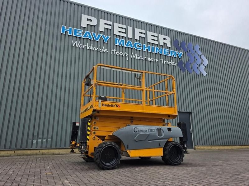 Teleskoparbeitsbühne des Typs Haulotte Compact 12DX Diesel, 4x4 Drive, 12m Working Height, Gebrauchtmaschine in Groenlo