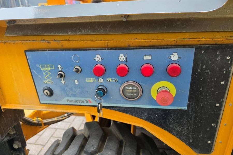 Teleskoparbeitsbühne des Typs Haulotte Compact 12DX Diesel, 4x4 Drive, 12m Working Height, Gebrauchtmaschine in Groenlo (Bild 5)